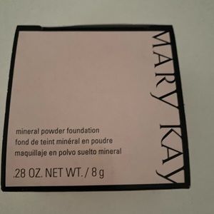 MaryKay Mineral Powder Foundation